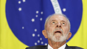 lula-servidores-publicos-1-660x372-1