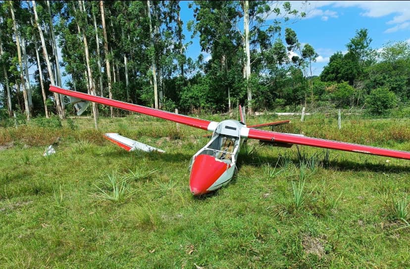 473143238_600529949392946_4090929706314374948_n Avião de pequeno porte cai em Montenegro durante voo de instrução