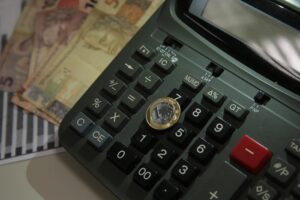 ECONOMIA DINHEIRO