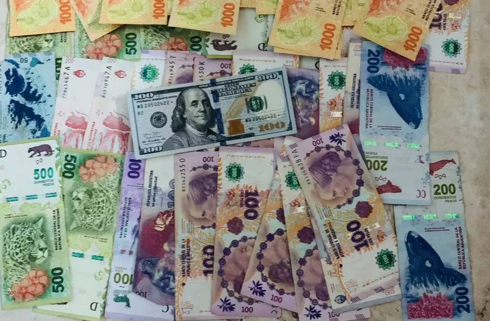 PESO DOLAR REAL