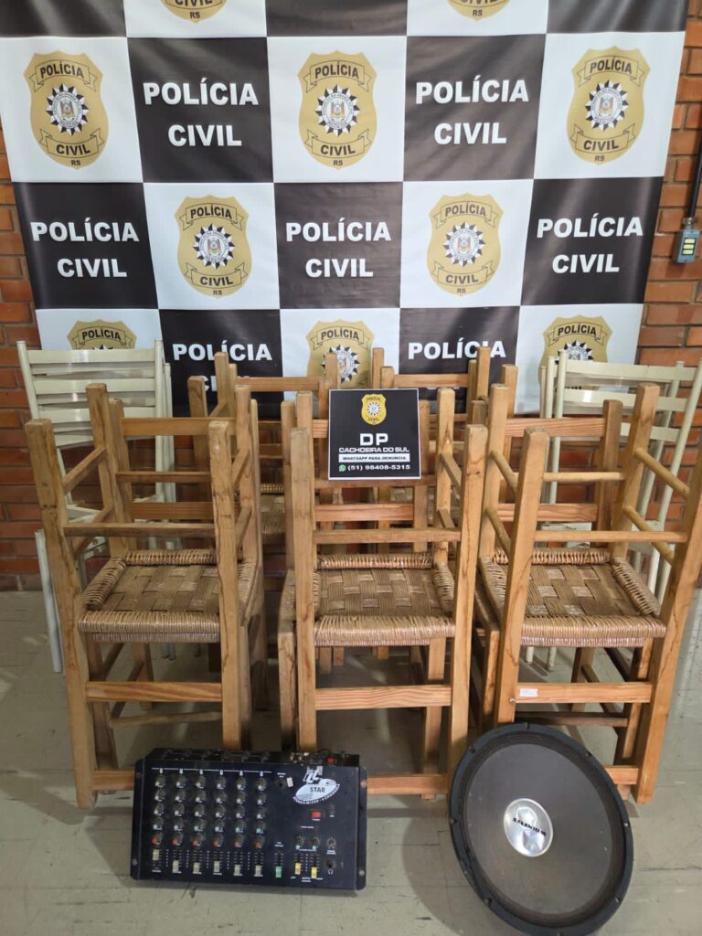 img-20250704-wa01818438735442015070726-768x1024 Polícia Civil recupera bens furtados de igreja em Cachoeira do Sul.